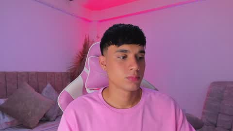 Snapshot of axel_cody_ chatting on June 22, 2026, 10:34 am AXEL online show from June 22, 2026, 10:34 am