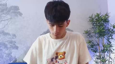 axel_draven online show from December 16, 2025, 11:37 am