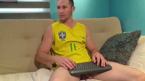 Axel Fairchaild online show from October 8, 2025, 2:36 pm