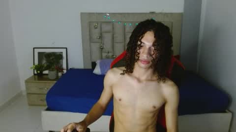 Axel online show from December 17, 2025, 12:05 am