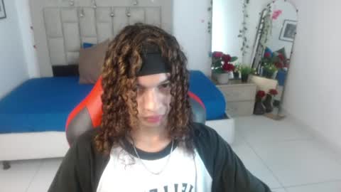 Axel online show from June 20, 2026, 12:58 am