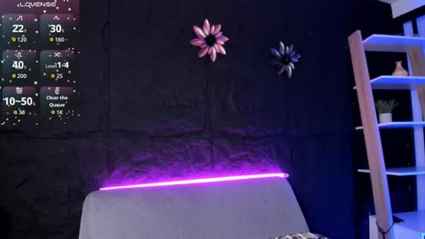 axel_grey_ online show from December 19, 2025, 12:23 pm