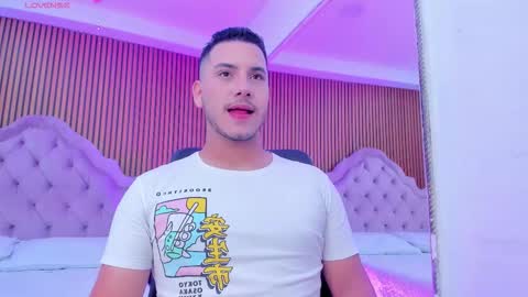 axel_grey_ online show from March 28, 2026, 5:29 am