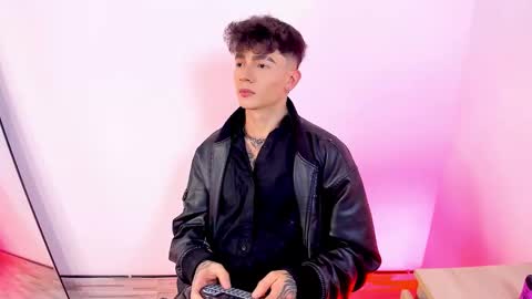 Axel online show from January 18, 2026, 11:41 pm