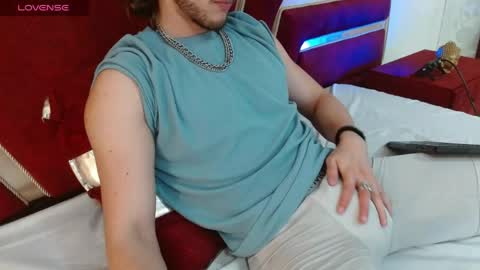 Snapshot of axel_porn_ chatting on May 16, 2026, 12:40 am Axel online show from May 16, 2026, 12:40 am