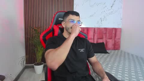 Axel  online show from January 3, 2025, 3:38 am