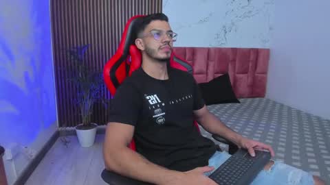 Axel  online show from January 15, 2025, 3:54 am