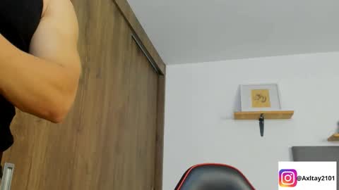 INDEPENDENT MODEL  online show from March 28, 2026, 2:55 am