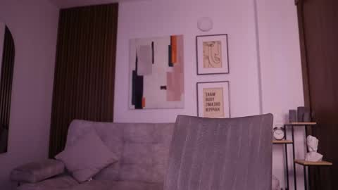 Snapshot of axel_villa chatting on September 12, 2025, 7:14 pm Agustin online show from September 12, 2025, 7:14 pm