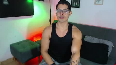axell online show from June 19, 2026, 2:27 am