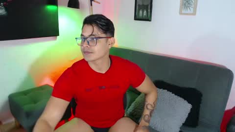 Snapshot of axell_dior chatting on July 5, 2026, 2:51 am axell online show from July 5, 2026, 2:51 am