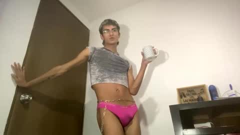 Snapshot of axellatino_ chatting on January 14, 2025, 1:36 am Axel  online show from January 14, 2025, 1:36 am