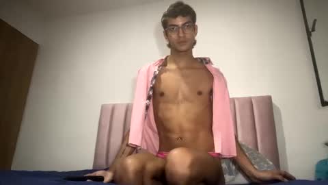 Snapshot of axellatino_ chatting on January 22, 2025, 5:59 am Axel  online show from January 22, 2025, 5:59 am