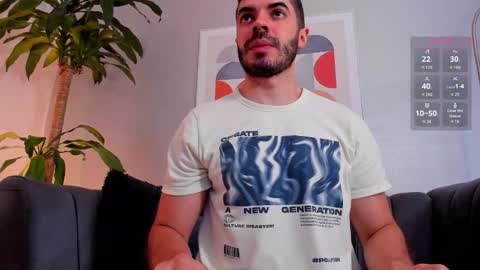 Axel Thompsom online show from November 29, 2025, 12:08 pm