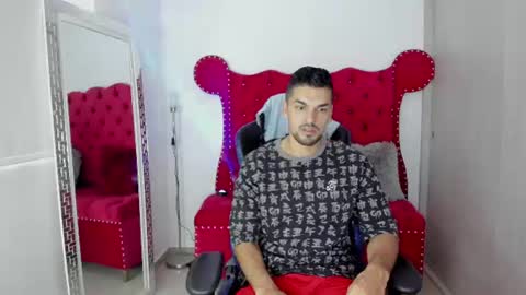 Axel online show from July 4, 2026, 12:55 pm