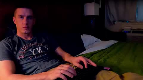 Axl online show from January 6, 2025, 8:18 pm