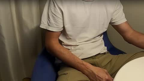 Axl online show from September 14, 2025, 10:42 pm