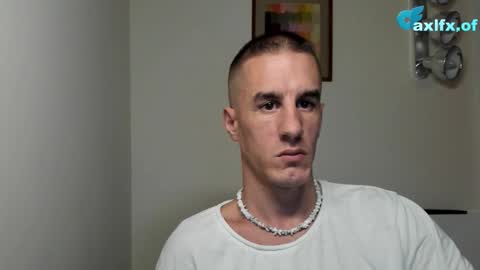 Axl online show from October 21, 2025, 9:59 pm