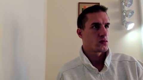 Axl online show from December 4, 2025, 11:08 am