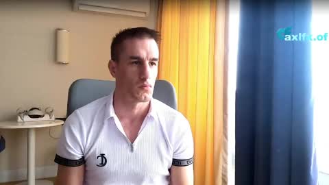 Axl online show from April 6, 2026, 6:47 am