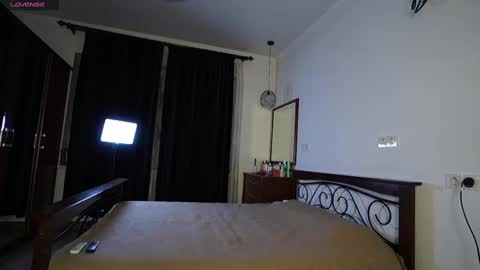 Snapshot of aya__hitakayama chatting on March 2, 2025, 1:27 pm Aya online show from March 2, 2025, 1:27 pm