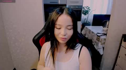 Snapshot of aya_moon chatting on November 17, 2025, 7:25 am Aya Moon online show from November 17, 2025, 7:25 am