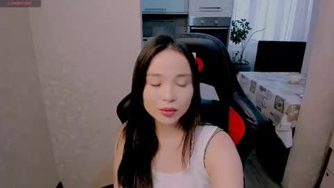 Snapshot of aya_moon chatting on November 21, 2025, 5:06 am Aya Moon online show from November 21, 2025, 5:06 am