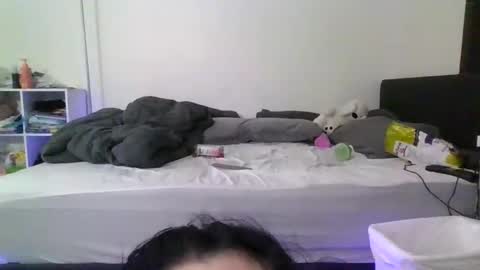 ayanaababy online show from October 25, 2025, 10:23 am