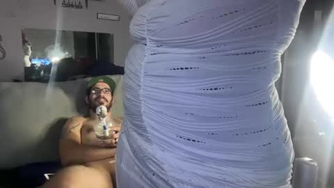 Snapshot of ayeboyyy92 chatting on January 20, 2025, 8:19 am Erinn online show from January 20, 2025, 8:19 am