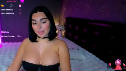 Snapshot of ayla_demir chatting on November 9, 2025, 10:41 pm Ayla Demir online show from November 9, 2025, 10:41 pm