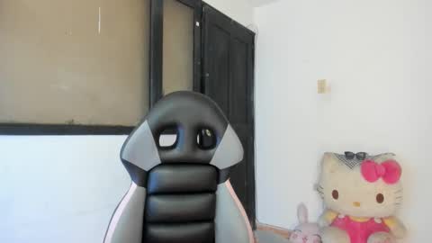 Snapshot of aylaislem chatting on December 19, 2024, 2:45 am SandyMODELINDEPENDIENT online show from December 19, 2024, 2:45 am