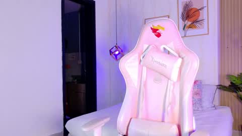 Snapshot of ayleen_dunkann chatting on February 10, 2026, 1:15 pm Ayleen online show from February 10, 2026, 1:15 pm