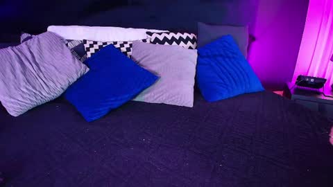 Aylen online show from April 4, 2026, 7:33 pm