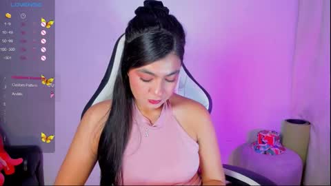 Snapshot of aylenmiller_ chatting on February 22, 2026, 12:23 am Aylen online show from February 22, 2026, 12:23 am