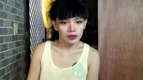 aymkyline online show from November 16, 2025, 2:17 am