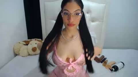 Snapshot of azahara_smith chatting on September 20, 2025, 4:46 am Smith online show from September 20, 2025, 4:46 am