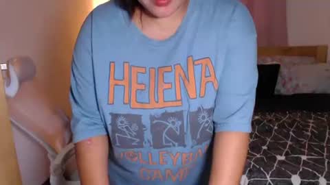 Lina online show from October 28, 2025, 3:21 am