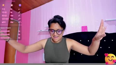 azul_moon online show from September 26, 2025, 3:43 am
