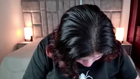 Snapshot of azul_veraa chatting on May 4, 2026, 12:23 pm Azul online show from May 4, 2026, 12:23 pm