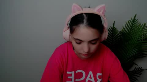 Snapshot of azumi_chan_ chatting on September 14, 2025, 7:02 pm azumi_chan_ online show from September 14, 2025, 7:02 pm