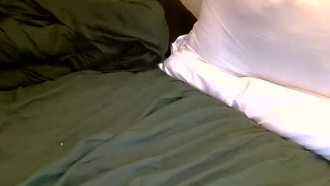 Snapshot of azuregoddess chatting on June 4, 2026, 4:18 am azuregoddess online show from June 4, 2026, 4:18 am