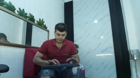 Snapshot of azzaret chatting on May 20, 2026, 4:18 am A Z Z A R E T online show from May 20, 2026, 4:18 am