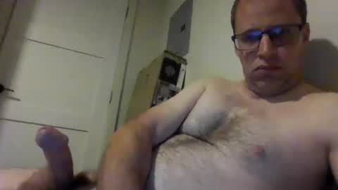 Snapshot of b21lundeen chatting on October 16, 2025, 9:32 am your-personal-weener online show from October 16, 2025, 9:32 am