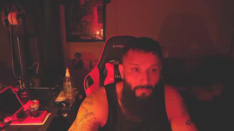 Snapshot of b713htx chatting on October 2, 2025, 6:31 am Miguel online show from October 2, 2025, 6:31 am