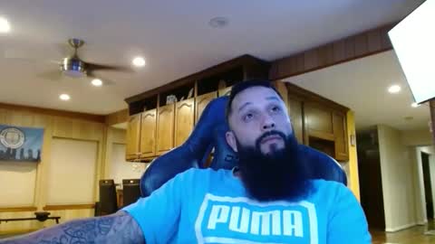 Snapshot of b713htx chatting on February 18, 2026, 6:09 am Miguel online show from February 18, 2026, 6:09 am