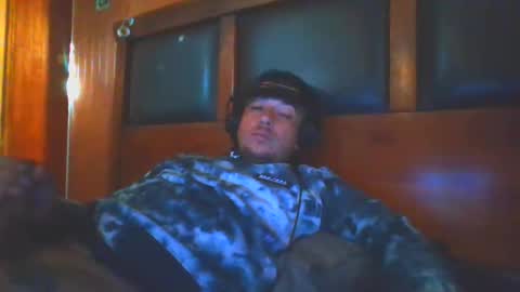 baadddboooy69 online show from November 13, 2025, 10:47 am