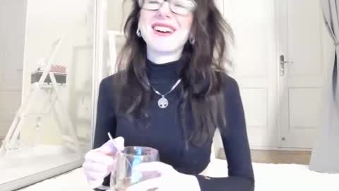 babby_jewel online show from February 14, 2025, 11:10 am