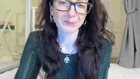 babby_jewel online show from February 20, 2025, 11:09 am