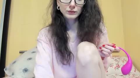 babby_jewel online show from December 4, 2025, 11:08 am