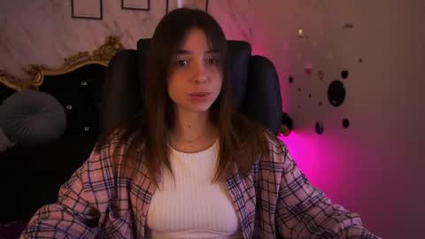 Snapshot of babe_dollie chatting on May 11, 2026, 6:41 am Babe online show from May 11, 2026, 6:41 am